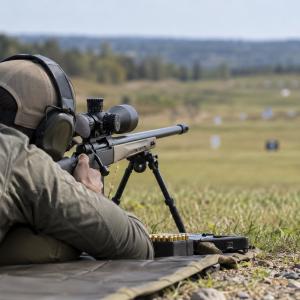 .308 Win: razmerje med težo krogle in zavojem cevi, ki odloča o natančnosti